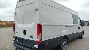 IVECO Daily 35S18A8 V VAN przewóz osób